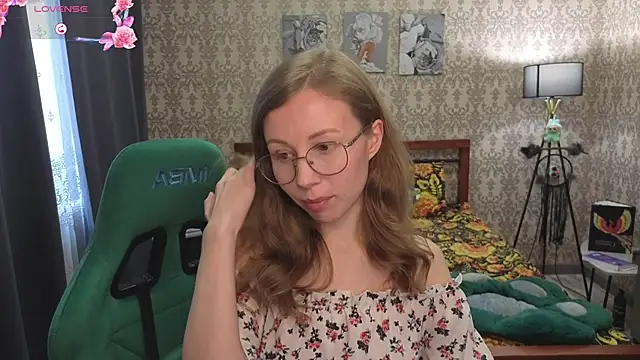 Lill Mary online show from March 2026 03:23:01 AM