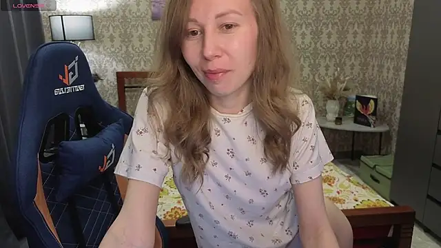 Lill Mary online show from February 2026 03:15:01 AM