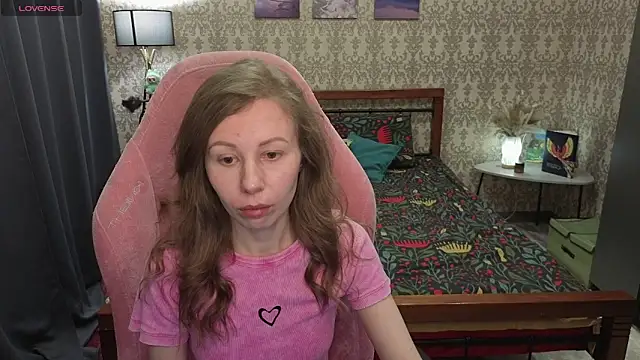 Lill Mary online show from February 2026 02:32:01 AM