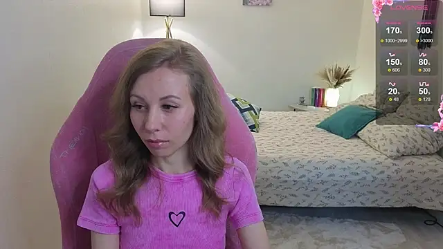 Lill Mary online show from October 2025 03:05:01 AM