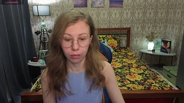 Lill Mary online show from February 2026 01:33:01 AM