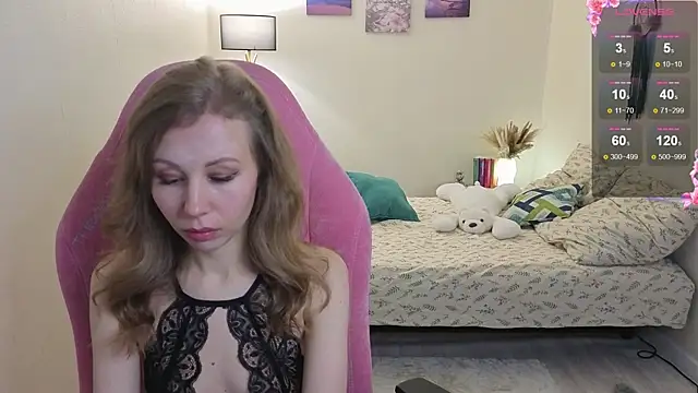 Lill Mary online show from November 2025 02:05:02 AM