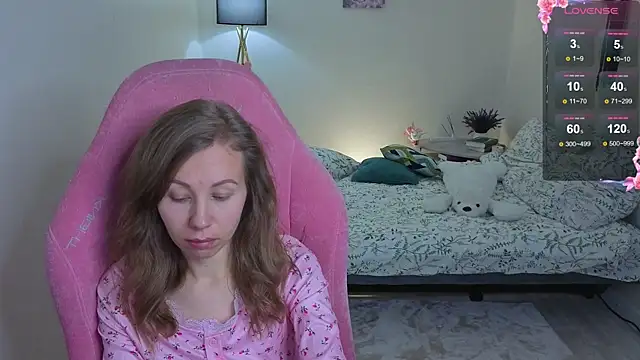 Lill Mary online show from September 2025 12:58:01 AM