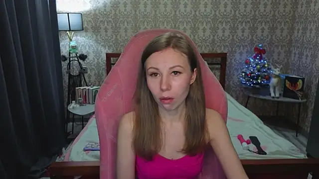 Lill Mary online show from December 2025 02:04:02 AM