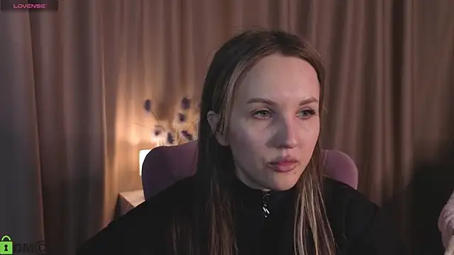 Snapshot of Wendy_mm chatting on May 2026 08:44:02 AM Wendy mm online show from May 2026 08:44:02 AM