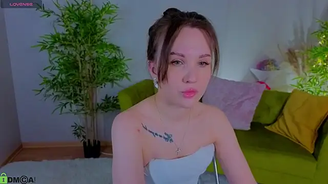 Snapshot of Wendy_mm chatting on December 2025 09:19:02 AM Wendy mm online show from December 2025 09:19:02 AM