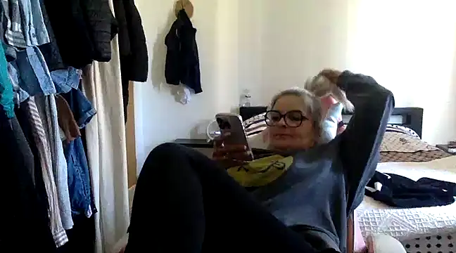 vanillesoumise online show from March 2025 12:39:02 PM