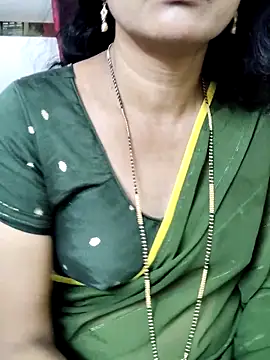 Snapshot of anuradha1432 chatting on October 2025 05:09:02 PM anuradha1432 online show from October 2025 05:09:02 PM