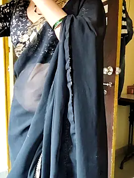 Snapshot of anuradha1432 chatting on December 2025 09:52:01 AM anuradha1432 online show from December 2025 09:52:01 AM