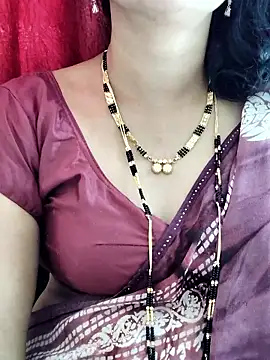 Snapshot of anuradha1432 chatting on January 2026 07:04:01 AM anuradha1432 online show from January 2026 07:04:01 AM