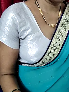 Snapshot of anuradha1432 chatting on November 2025 08:26:02 AM anuradha1432 online show from November 2025 08:26:02 AM