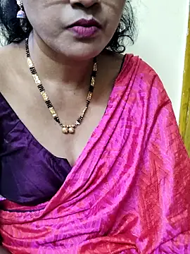 Snapshot of anuradha1432 chatting on December 2025 10:32:02 AM anuradha1432 online show from December 2025 10:32:02 AM