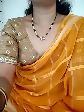 Snapshot of anuradha1432 chatting on February 2026 09:22:02 AM anuradha1432 online show from February 2026 09:22:02 AM