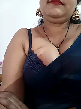 Nyra-23 online show from December 2025 07:29:01 AM