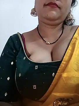 Nyra-23 online show from February 2026 10:28:02 AM