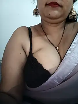 Nyra-23 online show from April 2026 08:52:01 AM