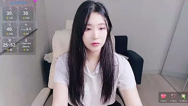 who Lilly online show from November 2025 04:08:01 AM