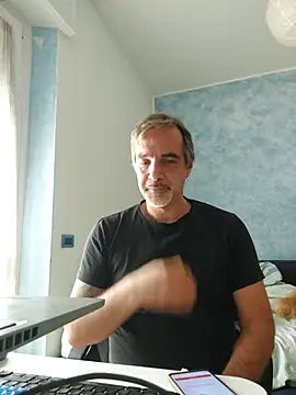 Snapshot of Marcolino183 chatting on June 2026 12:27:01 PM Marcolino183 online show from June 2026 12:27:01 PM