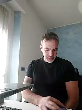 Snapshot of Marcolino183 chatting on February 2026 08:25:02 AM Marcolino183 online show from February 2026 08:25:02 AM