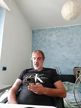 Snapshot of Marcolino183 chatting on June 2026 03:34:01 PM Marcolino183 online show from June 2026 03:34:01 PM