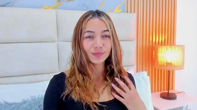 Mia Malkovaa  online show from May 2026 02:58:01 PM