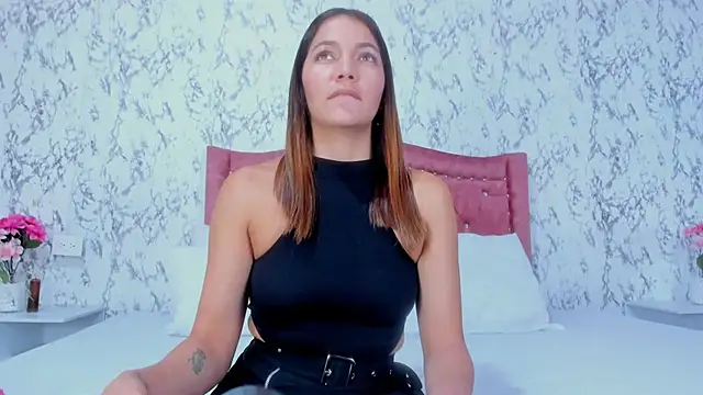 Mia Malkovaa  online show from February 2026 05:13:02 PM