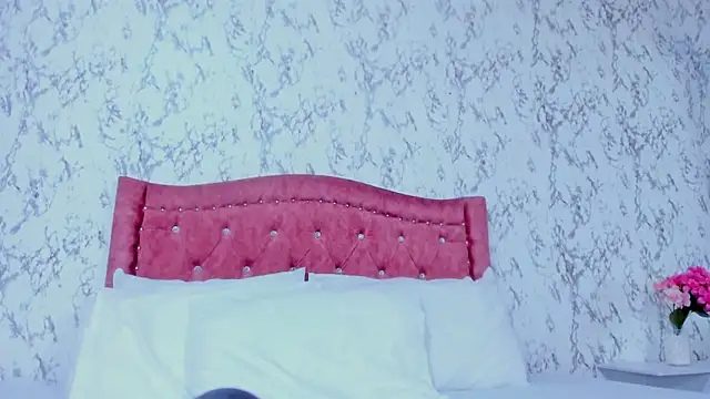 Mia Malkovaa  online show from February 2026 05:13:02 PM