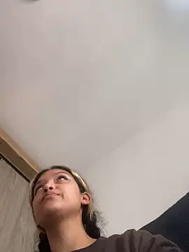 baby lizy online show from September 2025 08:30:02 PM