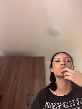 Snapshot of baby_lizy chatting on May 2026 08:36:02 PM baby lizy online show from May 2026 08:36:02 PM
