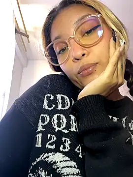 baby lizy online show from October 2025 08:45:01 PM