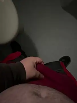 Snapshot of lescoquin2215 chatting on February 2026 08:24:02 AM lescoquin2215 online show from February 2026 08:24:02 AM