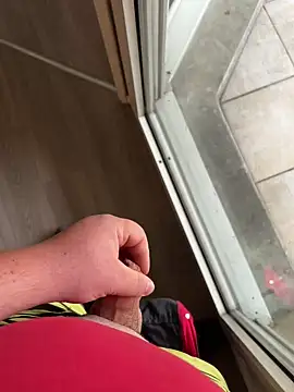 Snapshot of lescoquin2215 chatting on October 2025 09:43:02 AM lescoquin2215 online show from October 2025 09:43:02 AM