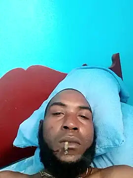 Snapshot of For_her chatting on December 2025 02:21:02 PM For her online show from December 2025 02:21:02 PM