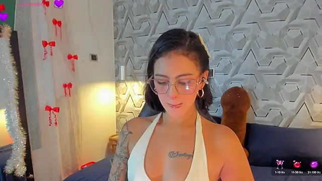 Sophiee Hill online show from March 2026 06:59:02 AM