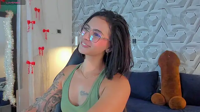 Sophiee Hill online show from March 2026 07:09:02 AM