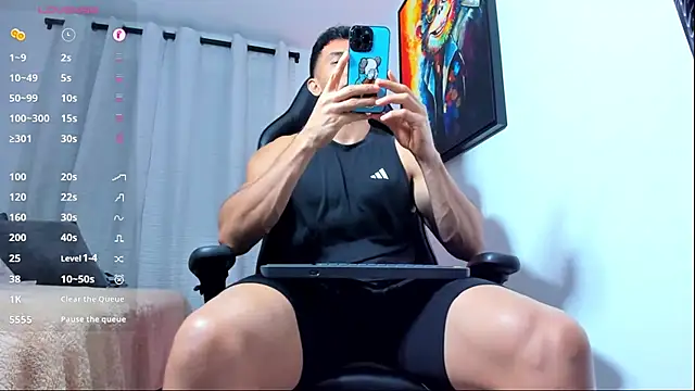 aronvillegas online show from October 2025 01:13:01 AM