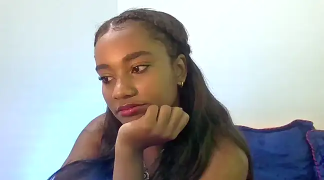 Snapshot of Behla_rouseh chatting on February 2025 02:06:01 PM Behla rouseh online show from February 2025 02:06:01 PM