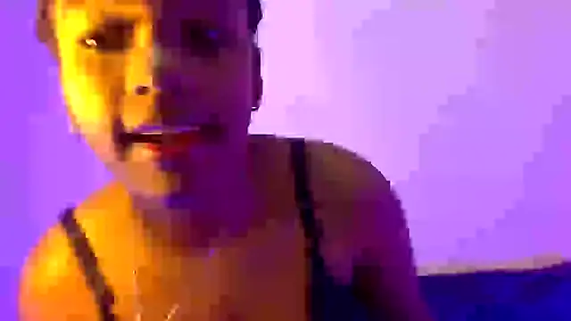 Snapshot of Behla_rouseh chatting on March 2025 06:34:01 PM Behla rouseh online show from March 2025 06:34:01 PM