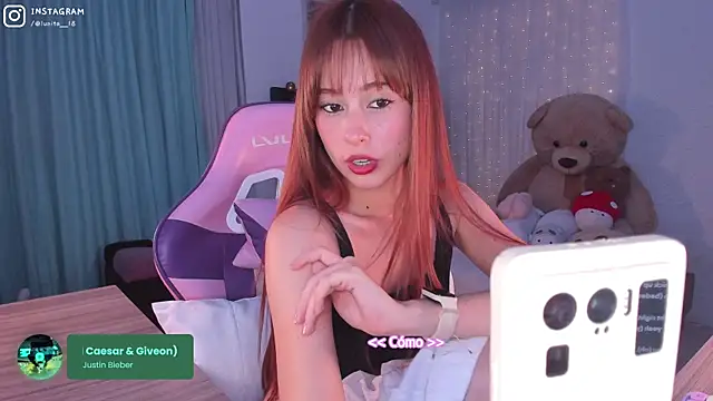 Snapshot of alice_guerin_ chatting on March 2025 02:42:02 AM alice guerin online show from March 2025 02:42:02 AM