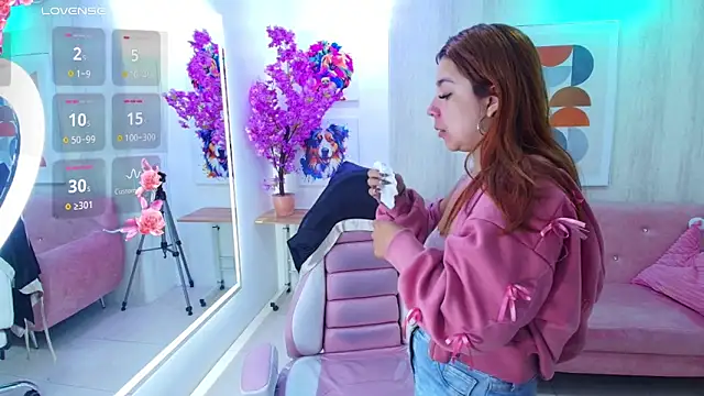 Gabby evanns online show from April 2026 12:07:02 PM