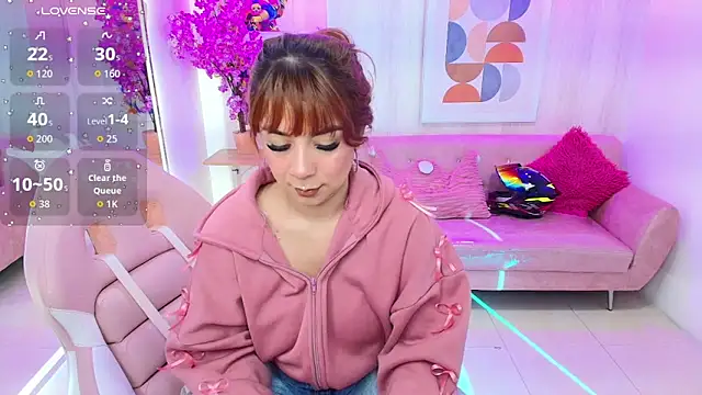 Gabby evanns online show from October 2025 12:51:02 PM