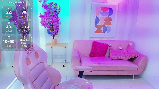 Gabby evanns online show from November 2025 12:09:01 PM