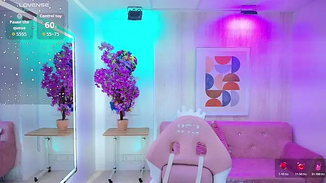 Gabby evanns online show from October 2025 12:04:01 PM