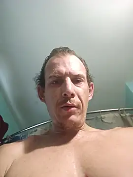 Snapshot of froggymclovin222 chatting on July 2026 10:38:02 PM froggymclovin222 online show from July 2026 10:38:02 PM