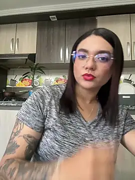 camianddanna online show from December 2025 09:53:02 PM