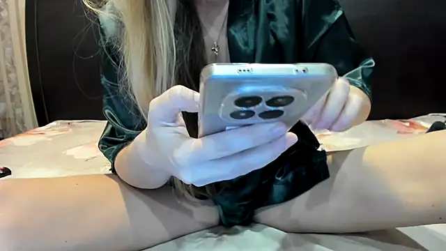 Cookiecutey online show from April 2026 07:41:02 PM