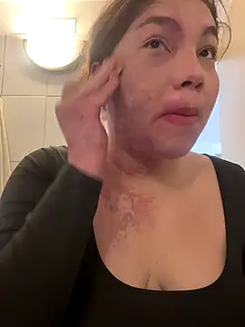 WhiteWomen online show from September 2025 07:10:02 PM