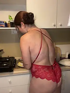 WhiteWomen online show from November 2025 11:10:01 PM