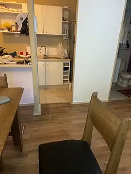 WhiteWomen online show from October 2025 11:39:02 PM