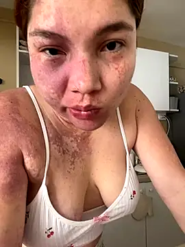 WhiteWomen online show from September 2025 02:55:01 PM